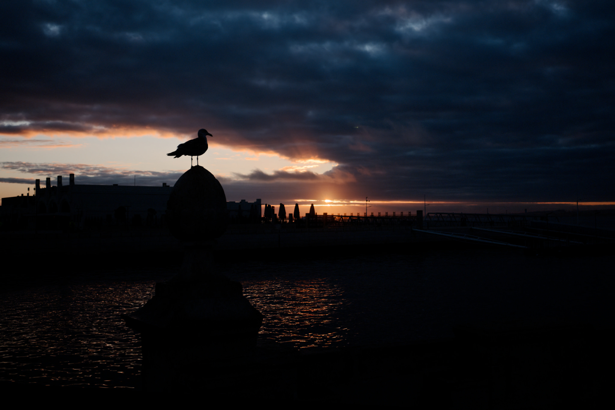 Lisbon sunrise with Tiffen Black Glimmerglass